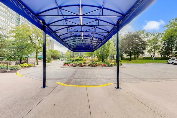 65 Skymark DR #1707, Toronto C15, ON M2H 3N9