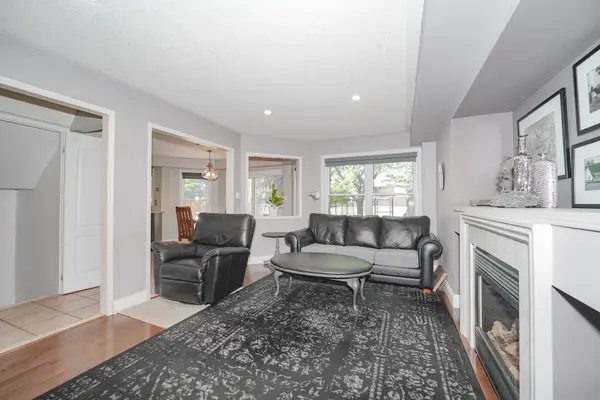 Whitby, ON L1P 1N6,50 Gartshore DR