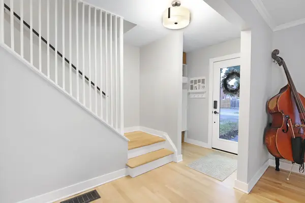 Overbrook - Castleheights And Area, ON K1K 2M8,836 Borthwick AVE