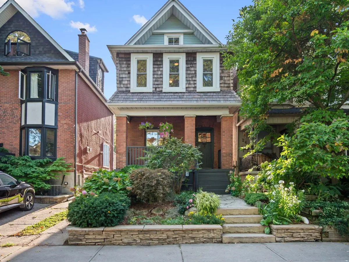 Toronto E01, ON M4J 3M6,24 Condor AVE