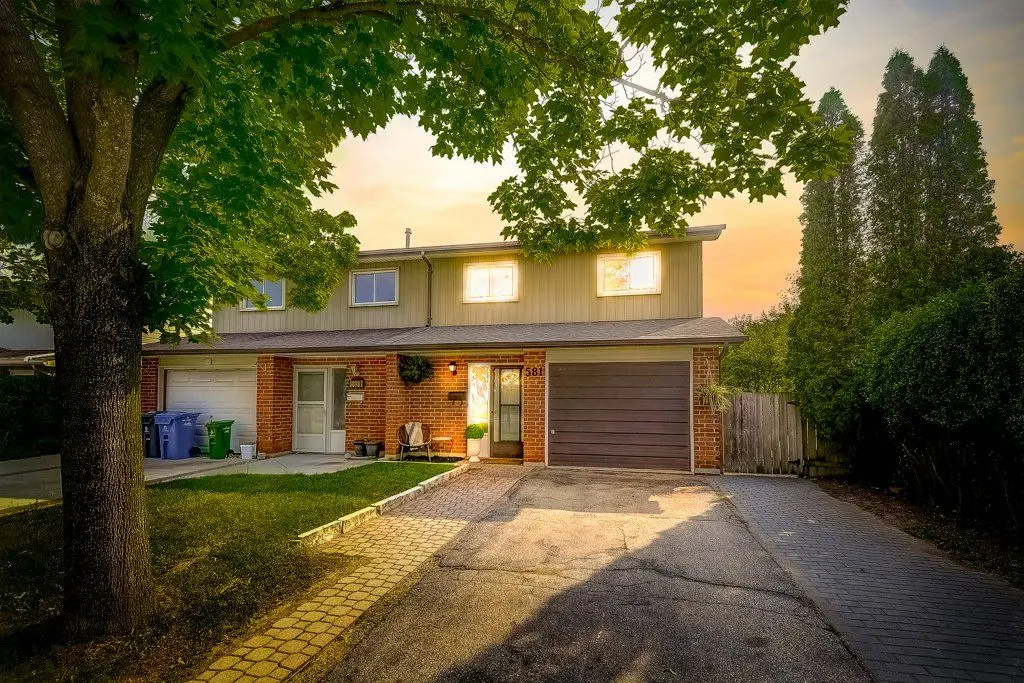 Guelph, ON N1G 2Z6,581 College AVE W