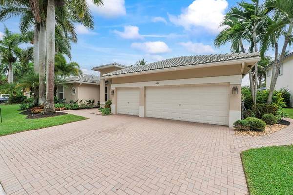 Weston, FL 33327,936 Windward Way