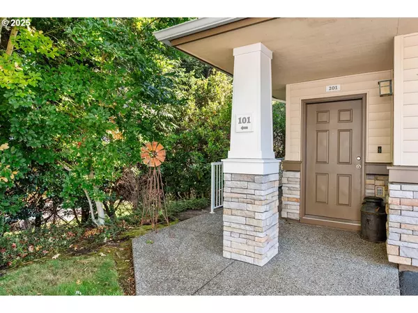 Beaverton, OR 97007,14525 SW MAGPIE LN #201