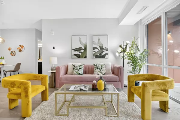 Oakville, ON L5M 5K6,3028 Creekshore Common #113