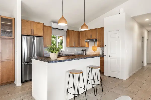 Kailua-kona, HI 96740,73-4118 IMIIKE PL