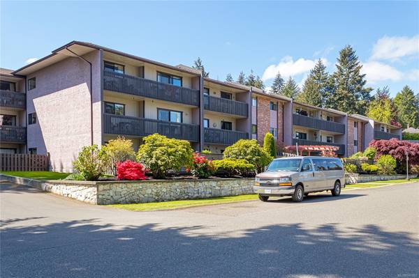 130 Sunningdale Rd #101, Qualicum Beach, BC V9K 1P9
