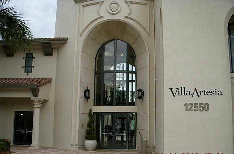 Sunrise, FL 33323,3321 NW 124th Way