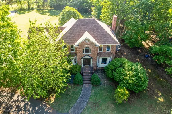 1068 Huckleberry LN, Lynchburg, VA 24503