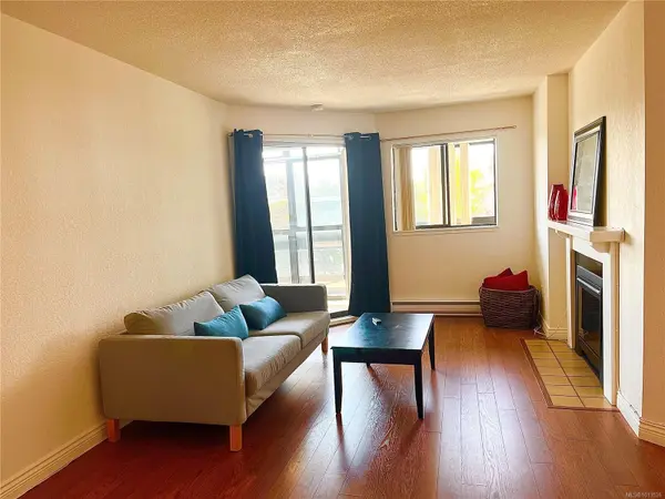 Victoria, BC V8T 5B8,1560 Hillside Ave #403