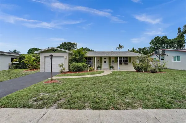 Hollywood, FL 33021,5316 Van Buren St