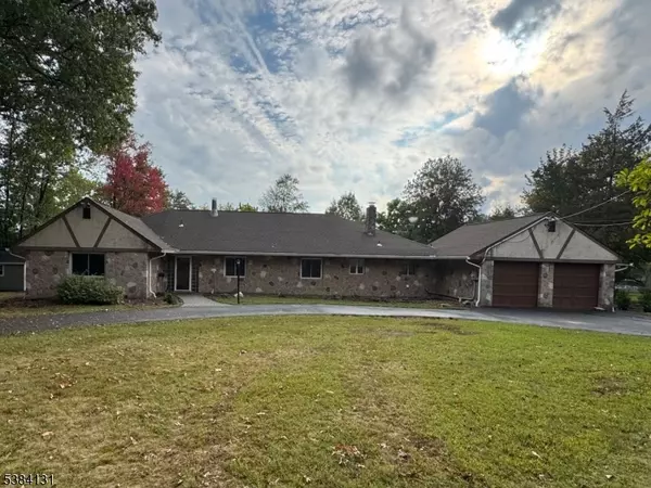 111 Lake Dr, Wayne Twp., NJ 07470