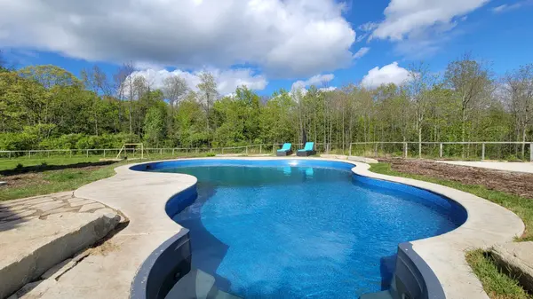 21298 Springfield RD, Strathroy-caradoc, ON N0L 1T0