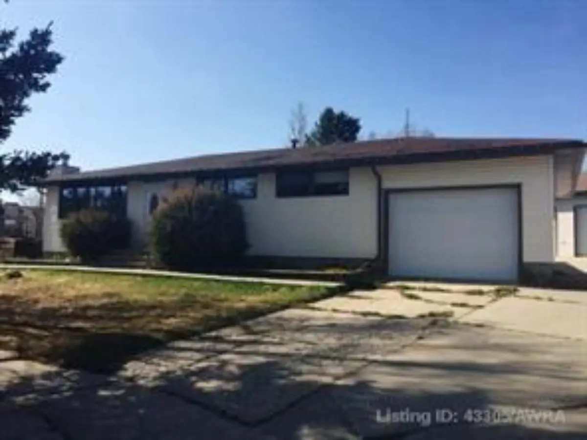 5412 Fir Crescent, Swan Hills, AB T0G 2C0