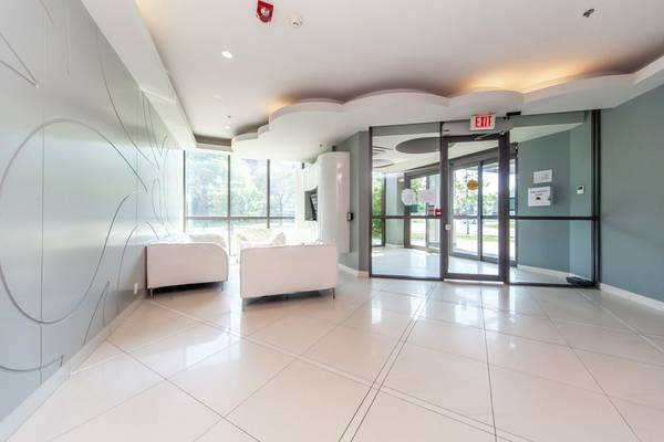 Toronto W10, ON M9W 0C6,80 Esther Lorrie DR #313