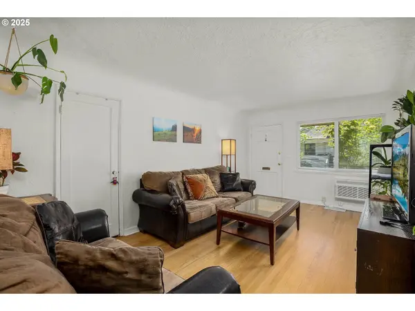 Portland, OR 97213,5325/5327 NE DAVIS ST