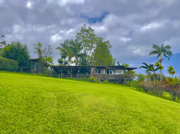 Captain Cook, HI 96704,84-539 TELEPHONE EXCHANGE RD