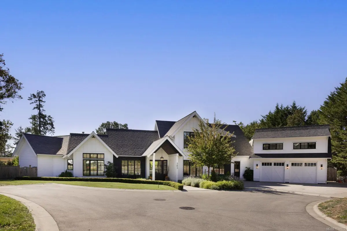 North Saanich, BC V8L 5M6,585 Downey Rd