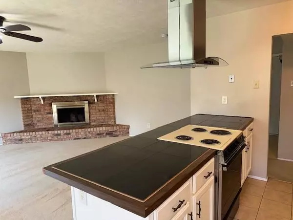 The Colony, TX 75056,5112 Runyon Drive