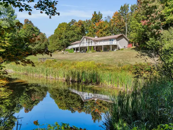 353 Mcfadden Line,  Parry Sound Remote Area,  ON P0A 2L0