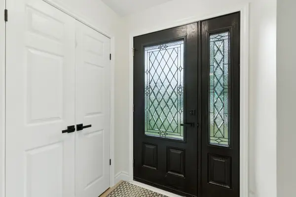 Burlington, ON L7M 1N6,1423 Thornton RD