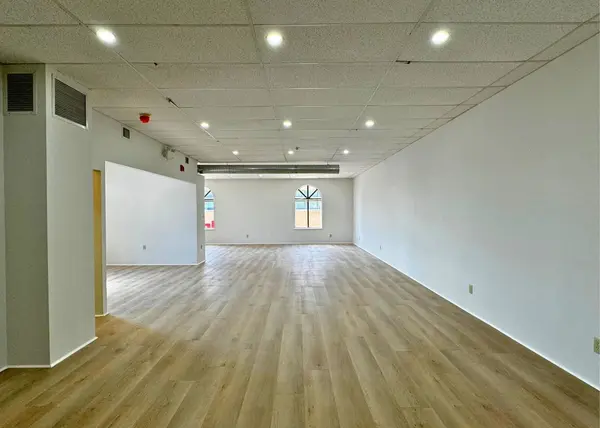 Barrie, ON L4M 1G8,48 Collier ST #Second Floor