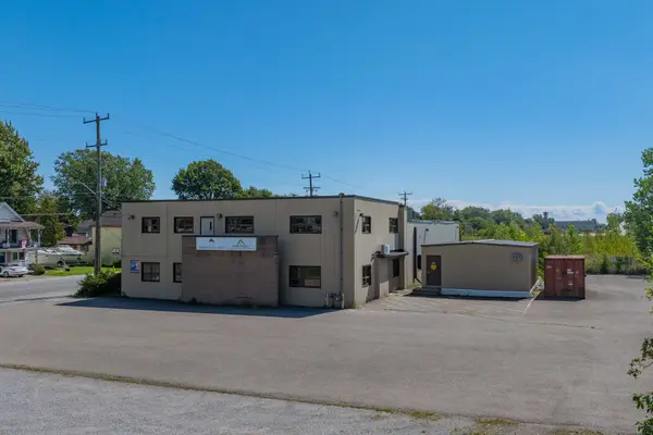 198 Welland ST, Port Colborne, ON L3K 5V8