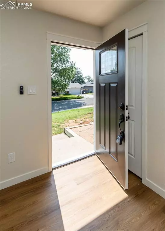 Colorado Springs, CO 80904,726 E Paradise LN