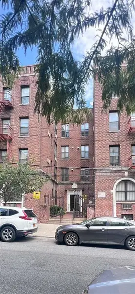 1025 45th ST #3F, Brooklyn, NY 11219