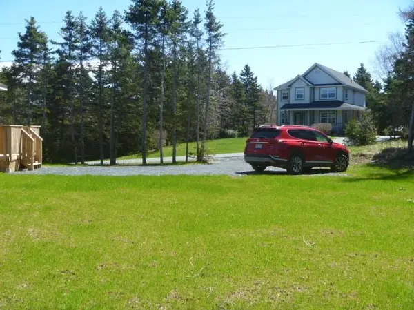 Carbonear, NL A1Y1A6,79 Forest Road