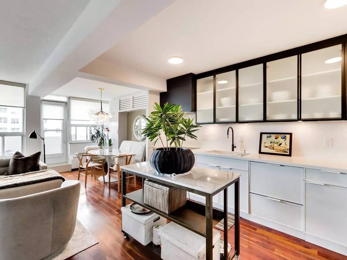 Toronto W01, ON M6S 3N6,65 Southport ST #1408