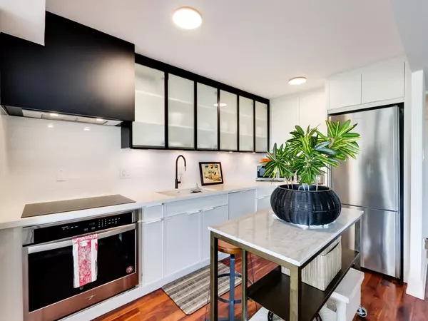 Toronto W01, ON M6S 3N6,65 Southport ST #1408