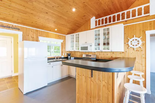 Tiny, ON L9M 0C1,1449 Champlain RD
