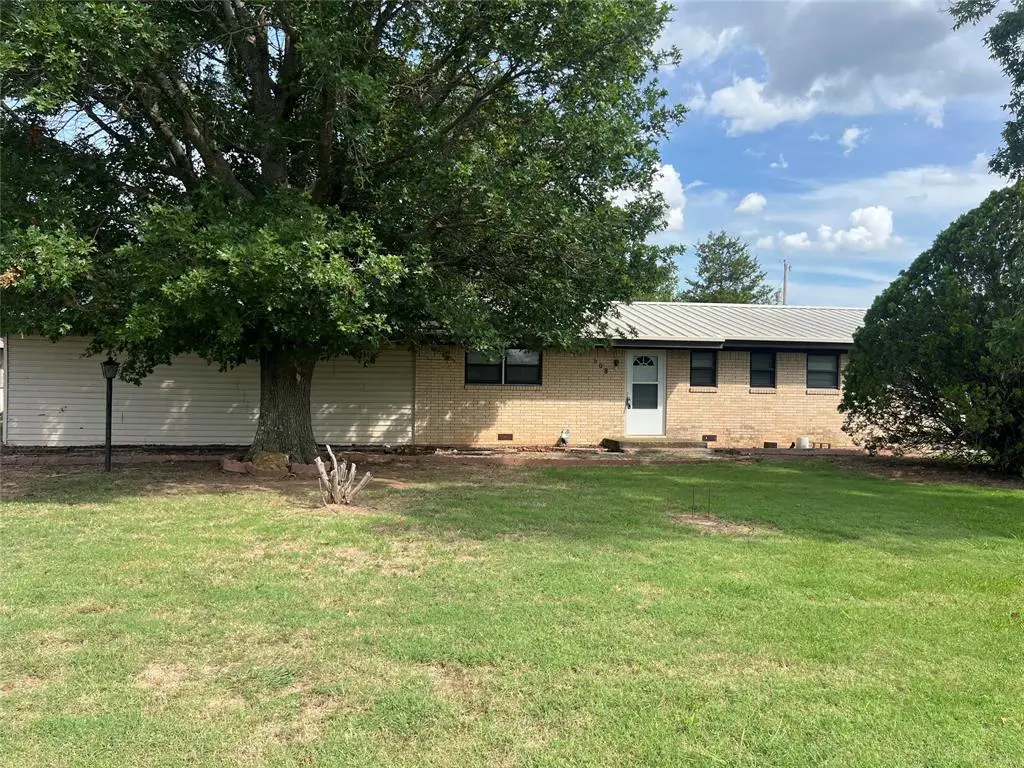 Petrolia, TX 76377,908 E Benton