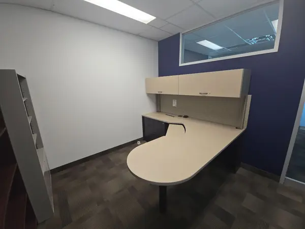 2233 Argentia RD #206, Mississauga, ON L5N 2X7