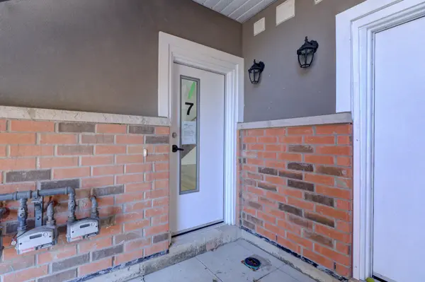 Niagara Falls, ON L2J 1B3,6701 Thorold Stone RD #7