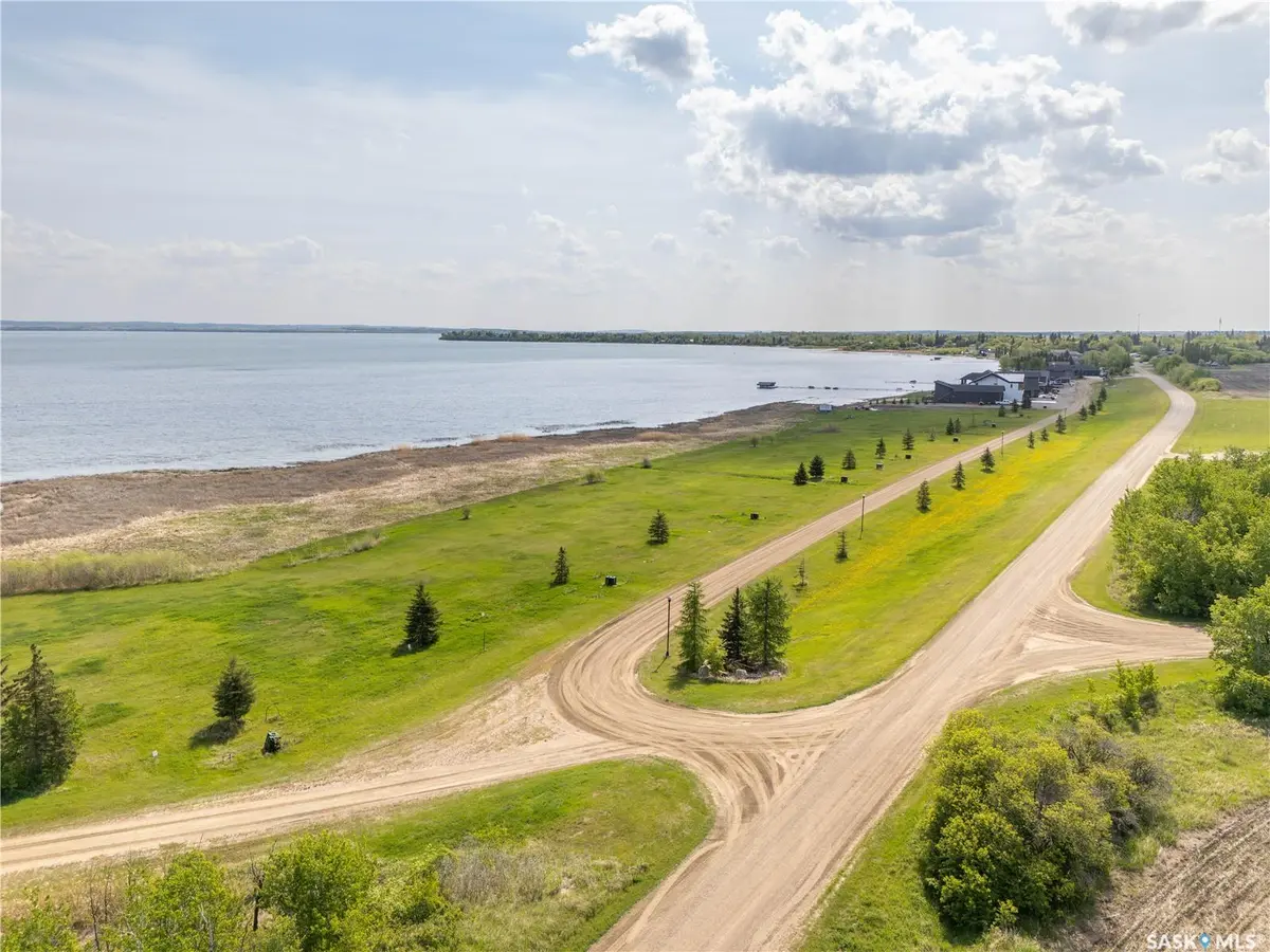 710 Lakeshore DRIVE, Meota, SK S0M 1X0