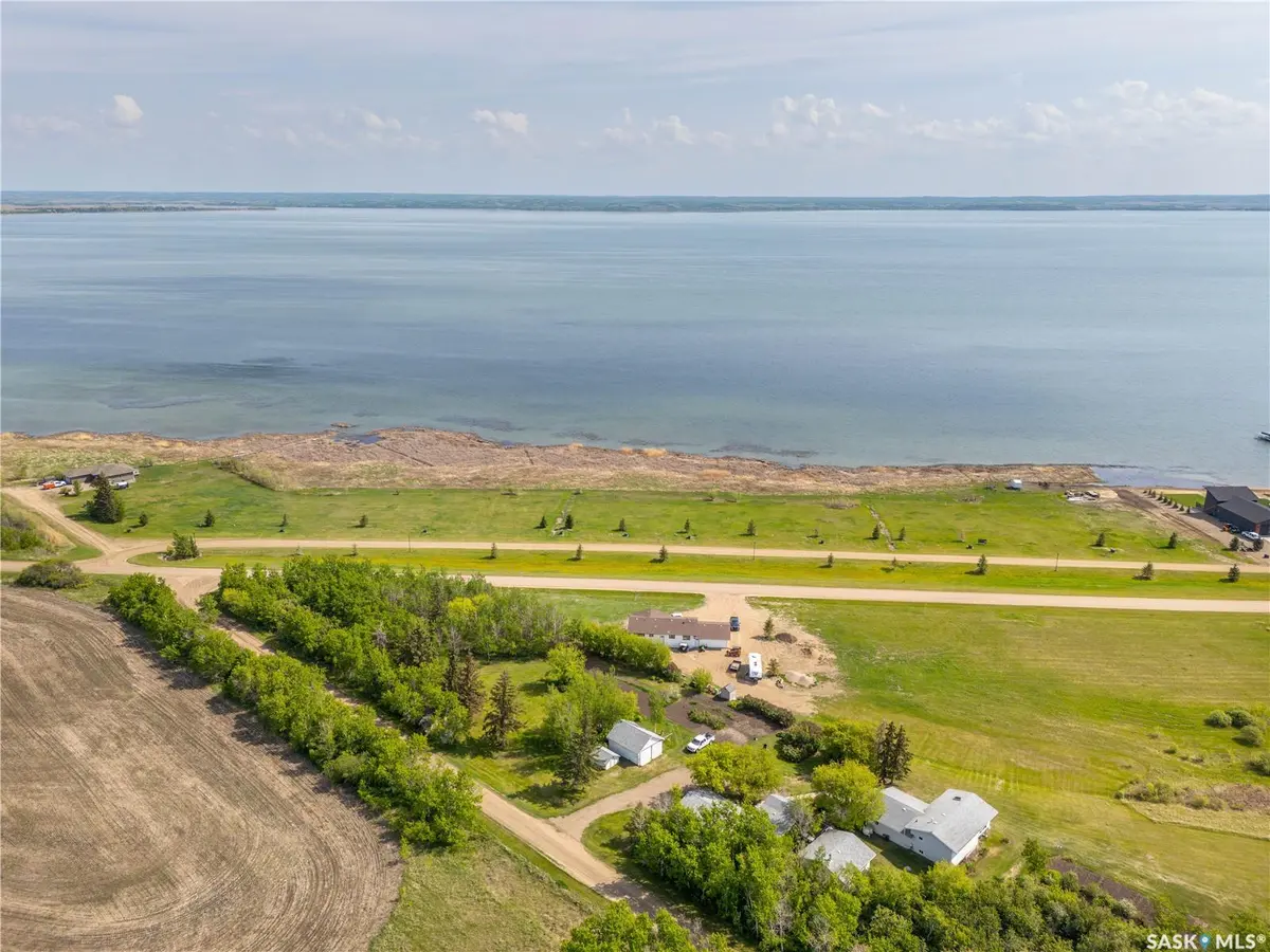 760 Lakeshore DRIVE, Meota, SK S0M 1X0