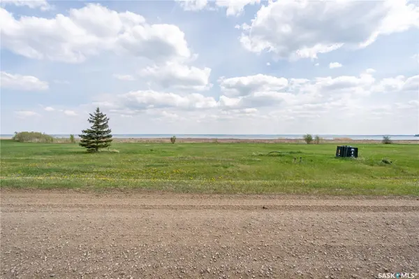 800 Lakeshore DRIVE, Meota, SK S0M 1X0