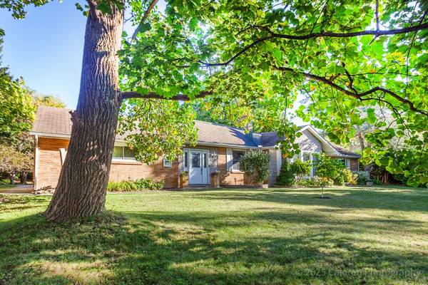 749 Commissioners RD W,  London South,  ON N6K 1B6