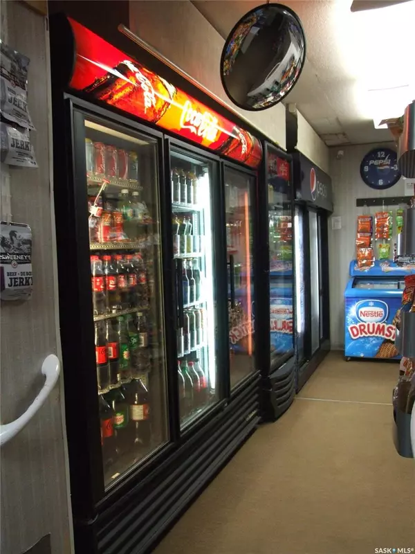 Fox Valley, SK S0N 0V0,200 Railway AVENUE