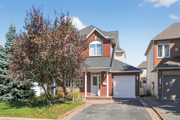 Barrhaven, ON K2G 6N3,20 Vistapointe DR