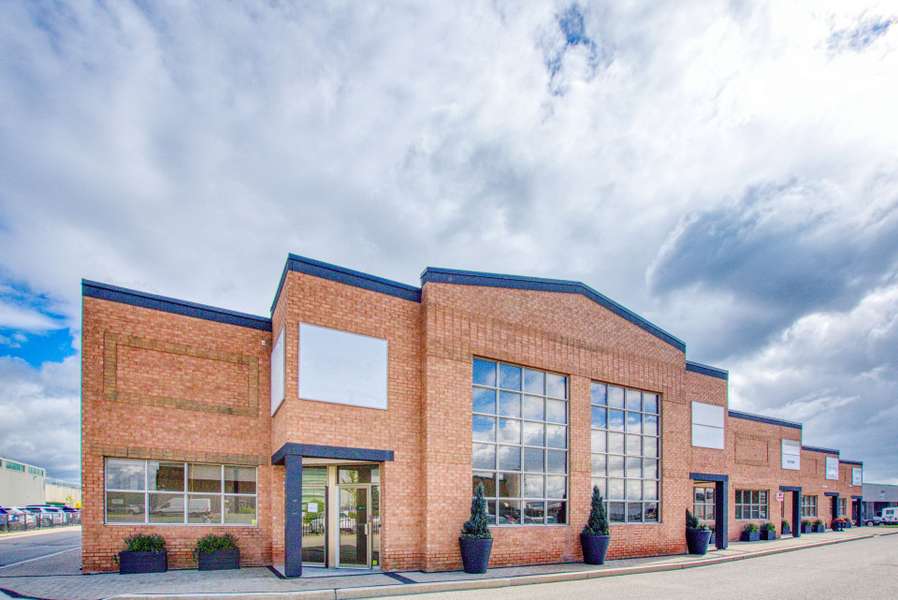 6415 Northwest DR #16, Mississauga, ON L4V 1X1