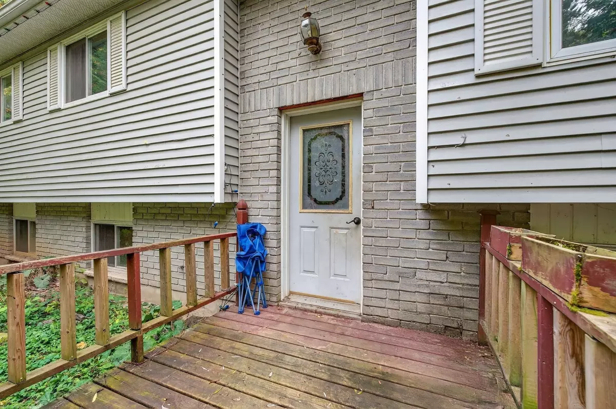 Tyendinaga, ON K0K 1V0,3208 Harmony RD