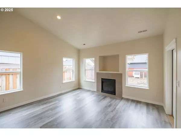 Scio, OR 97374,38601 DOGWOOD ST