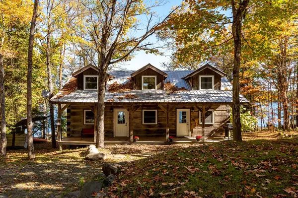 Huntsville, ON P1H 2J2,18 Port Vernon LN