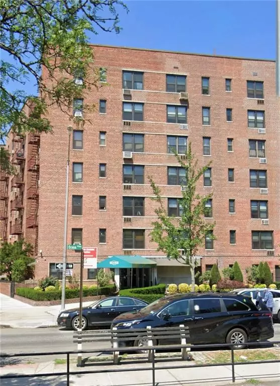 Brooklyn, NY 11235,2620 Ocean Pkwy #4J