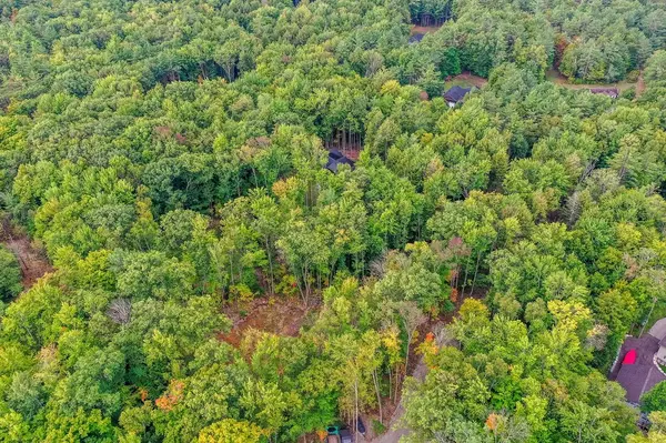 1019 DAVIS DR, Gravenhurst, ON P0E 1N0