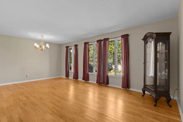 Kingston, ON K7K 6P6,195 Greenlees DR