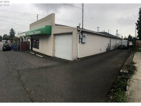 Portland, OR 97220,4916 NE 100TH AVE