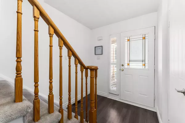 Whitby, ON L1N 9B1,1610 Crawforth ST #60